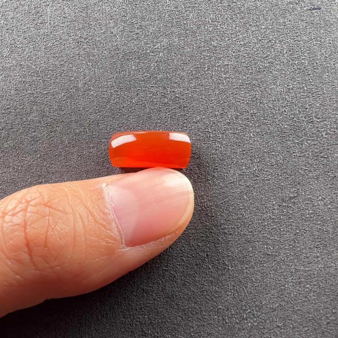 南红玛瑙河湾马鞍戒面未镶嵌
