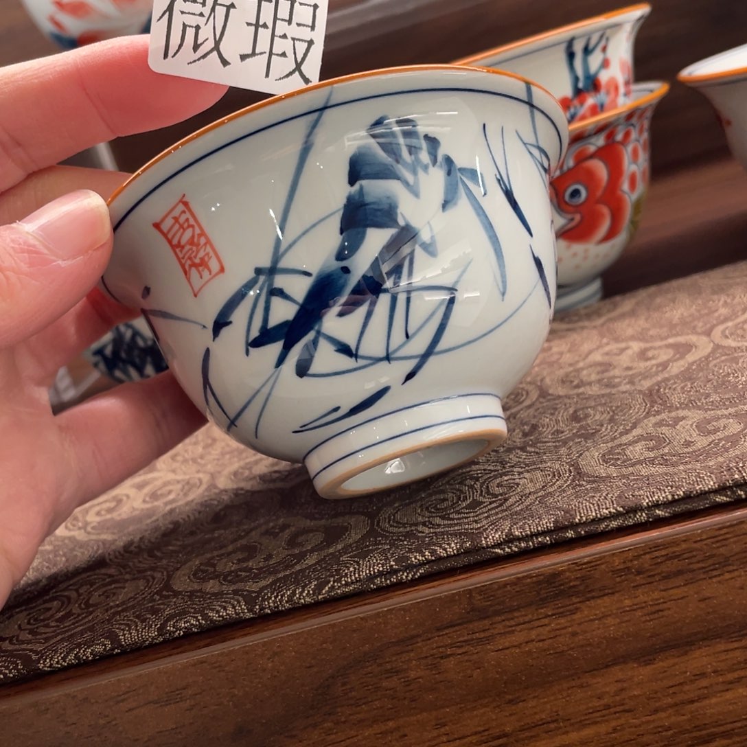 釉下手绘茶具微瑕