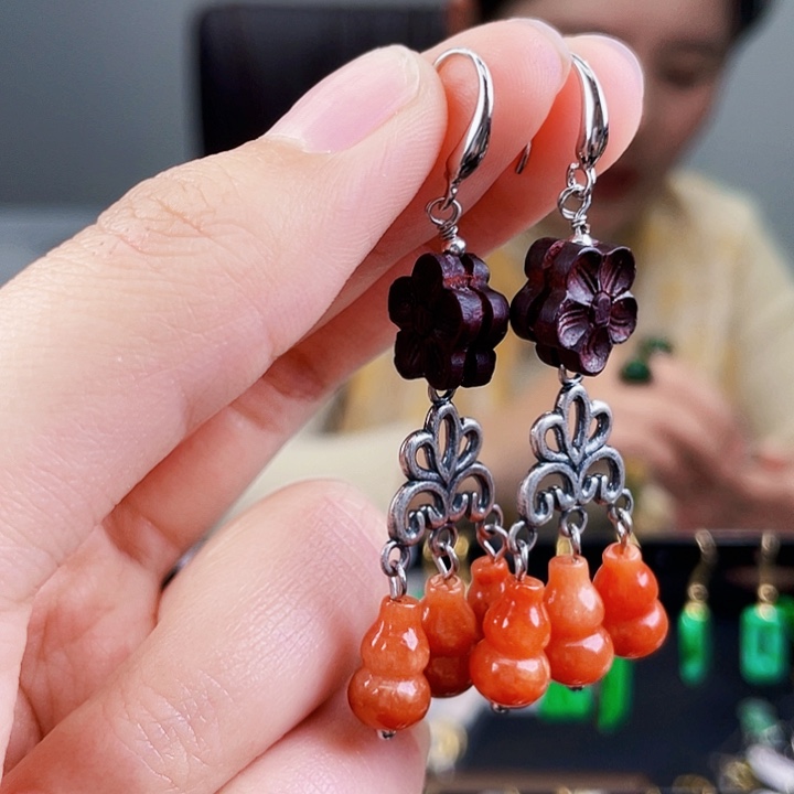 翡翠耳饰未镶嵌饰品