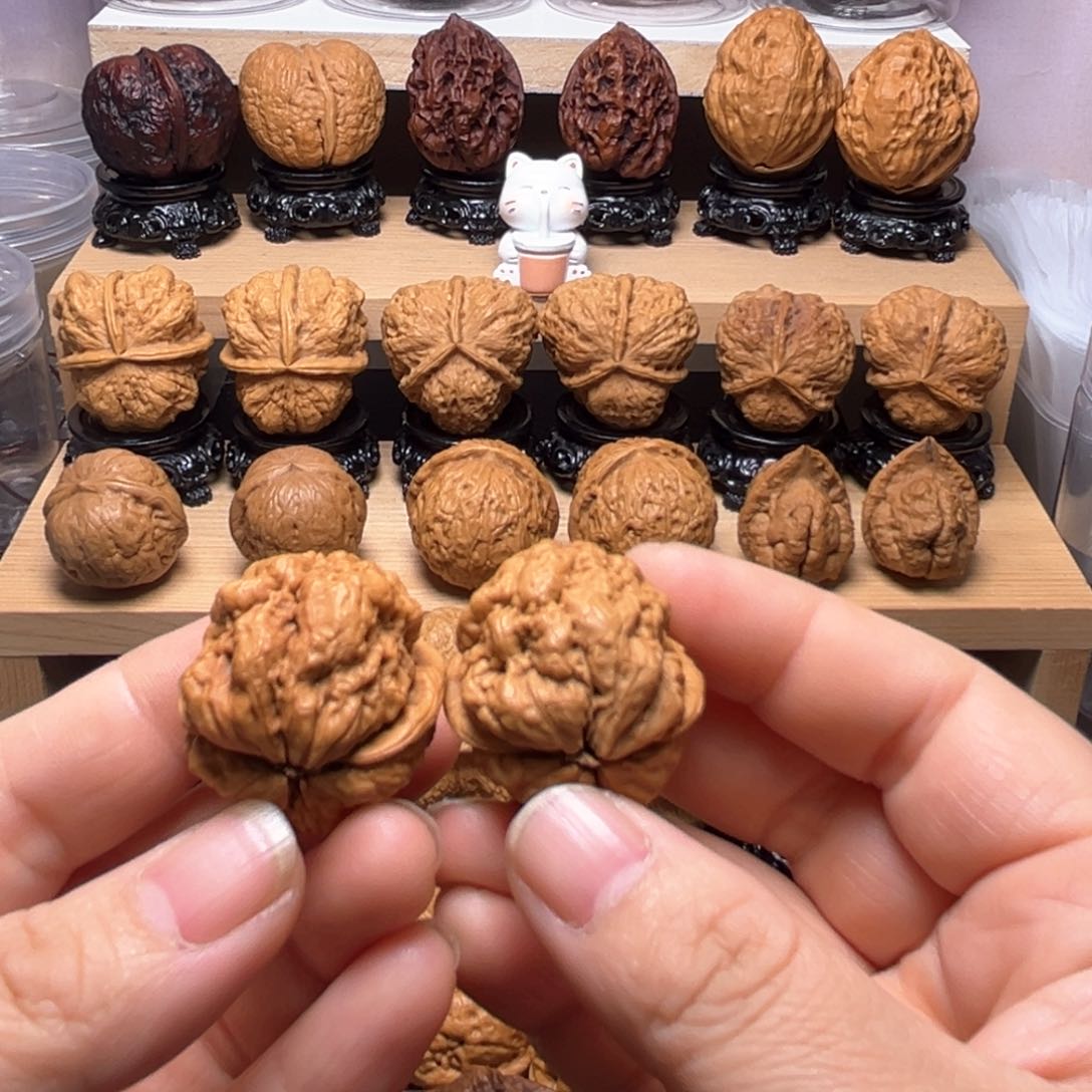 文玩核桃吊坠47w血舍利33尺