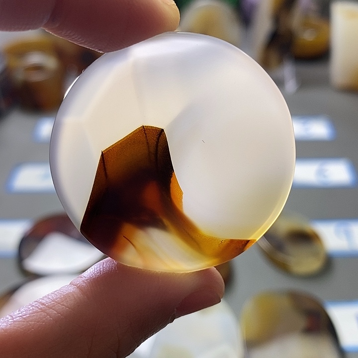 玛瑙/玉髓未镶嵌珠宝半成品173