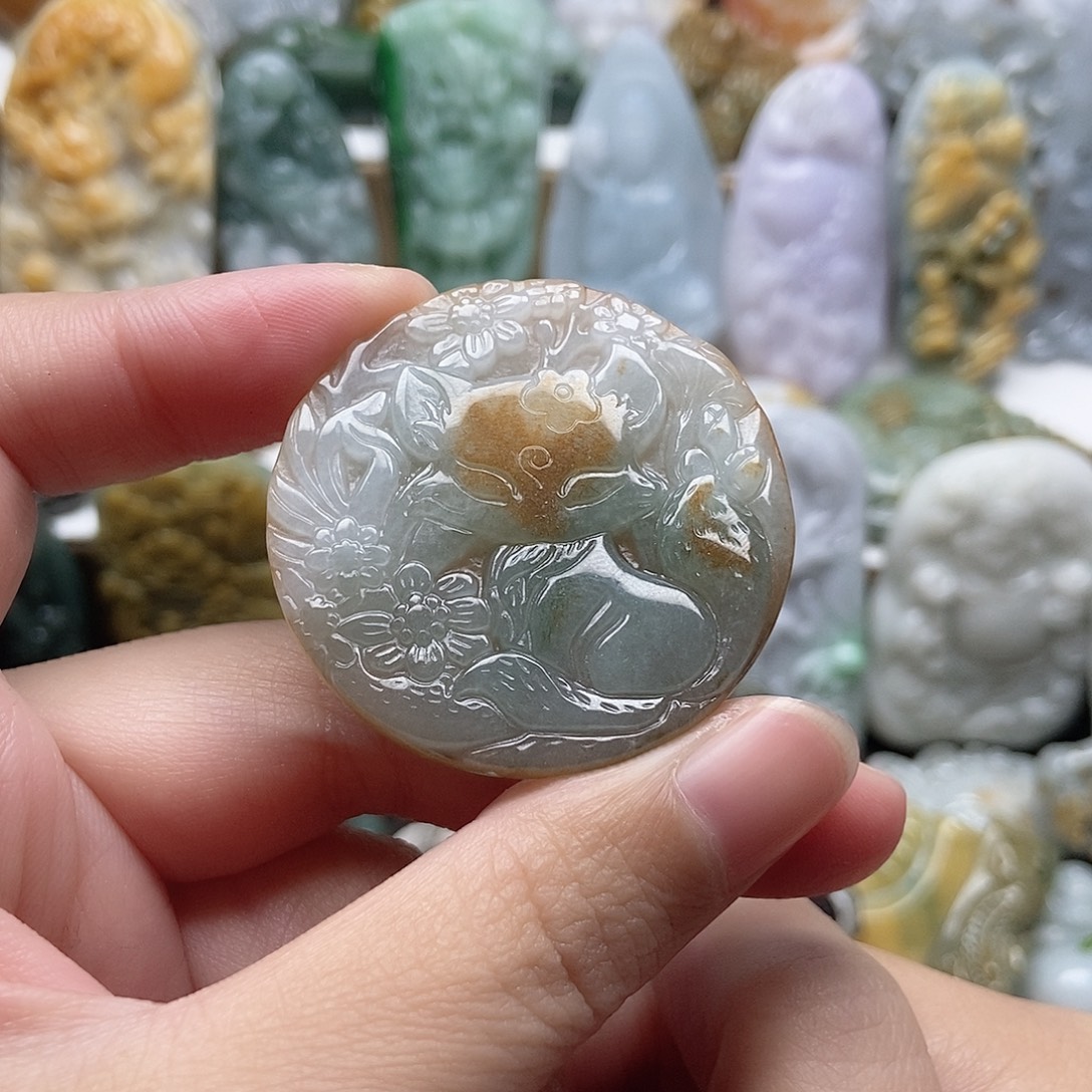 翡翠未镶嵌颈饰翡翠