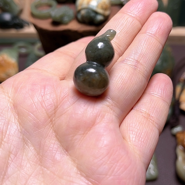 岫岩河磨玉（透闪石质玉）手绳未镶嵌