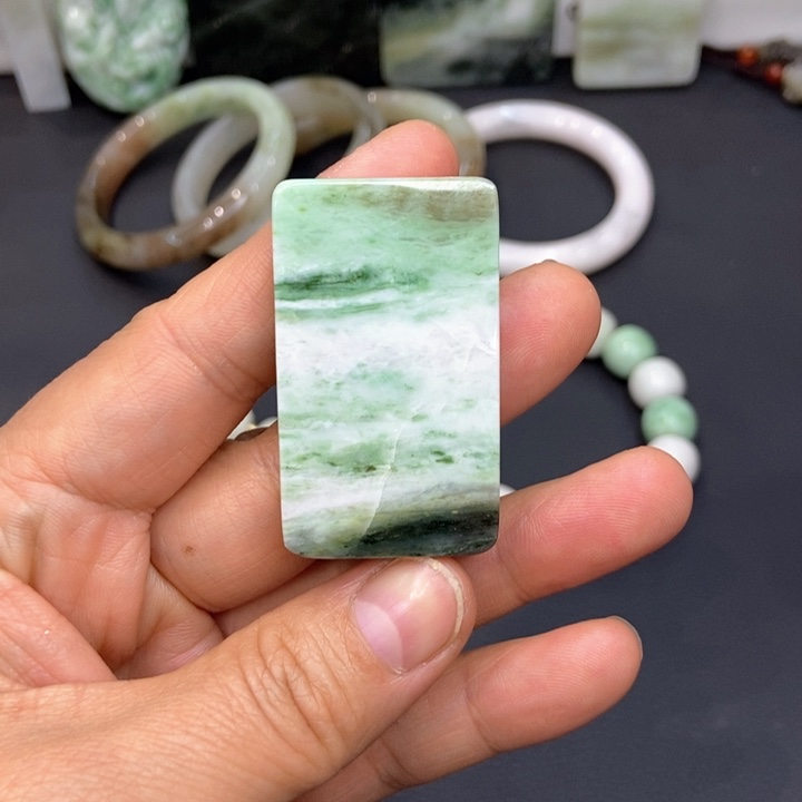 独山玉无事牌未镶嵌