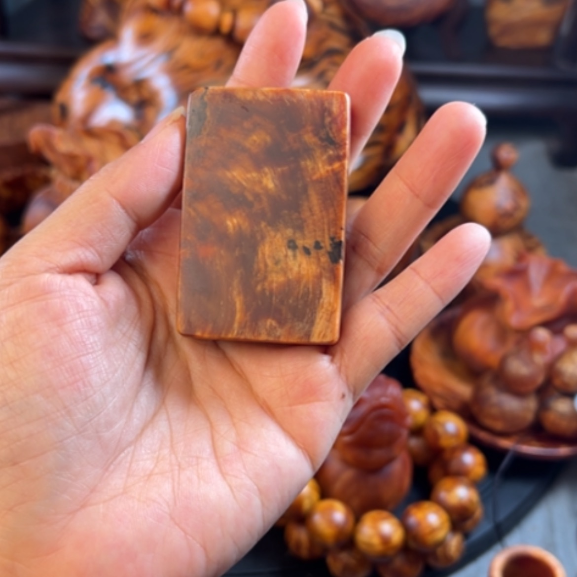 【闪购商品】松木（琥珀木）把件