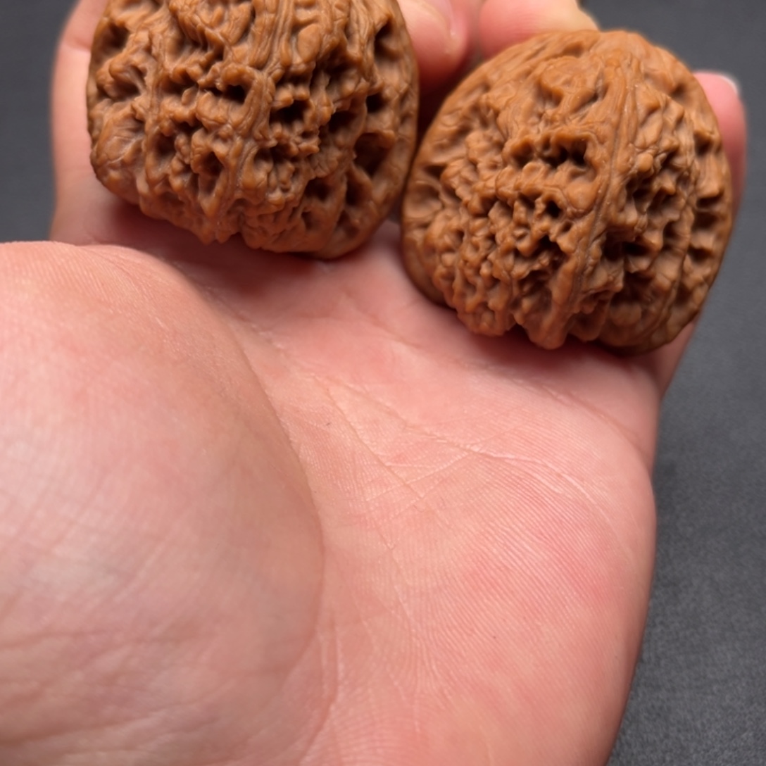 王***-文玩核桃吊坠南疆42尺