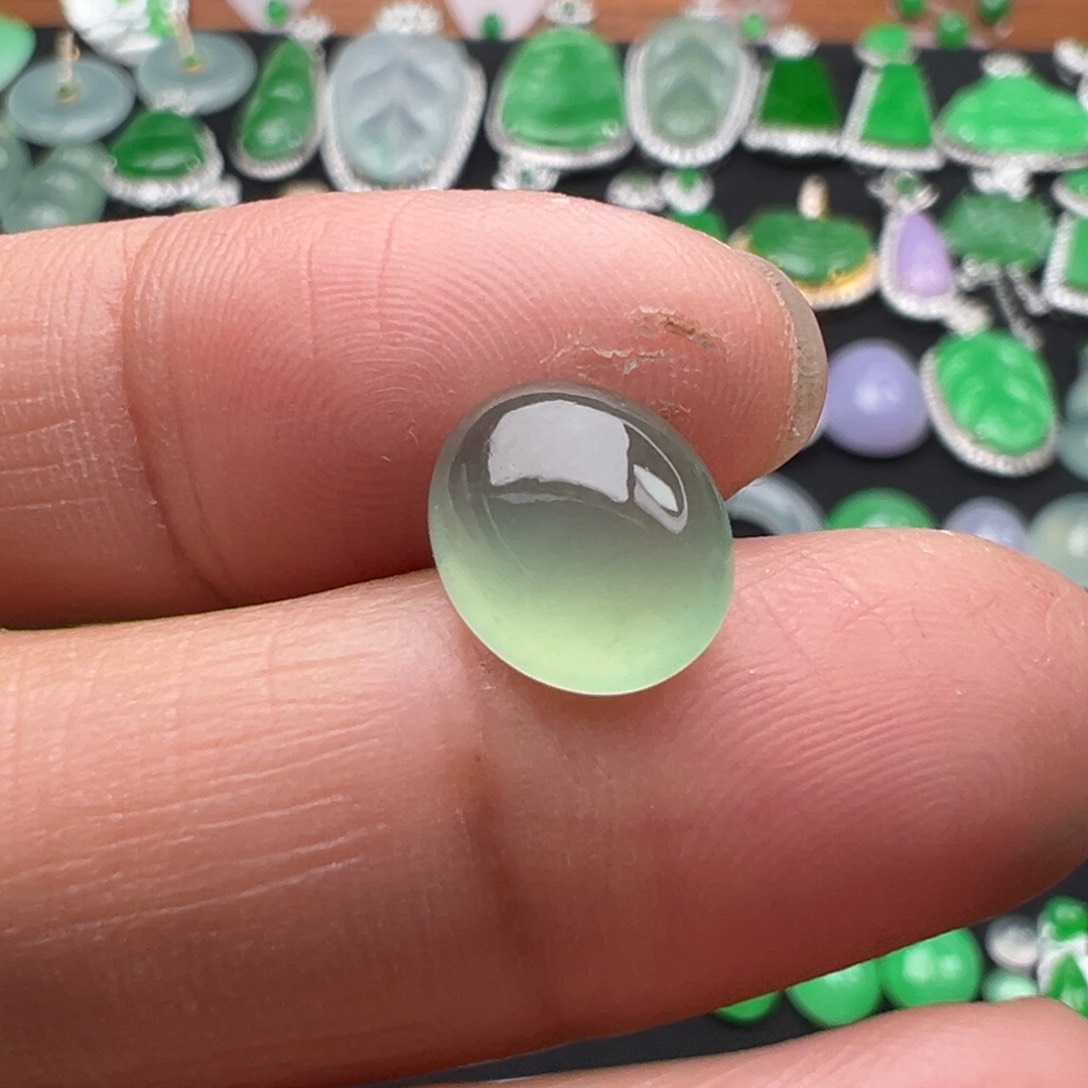 翡翠颈饰未镶嵌蛋10.2