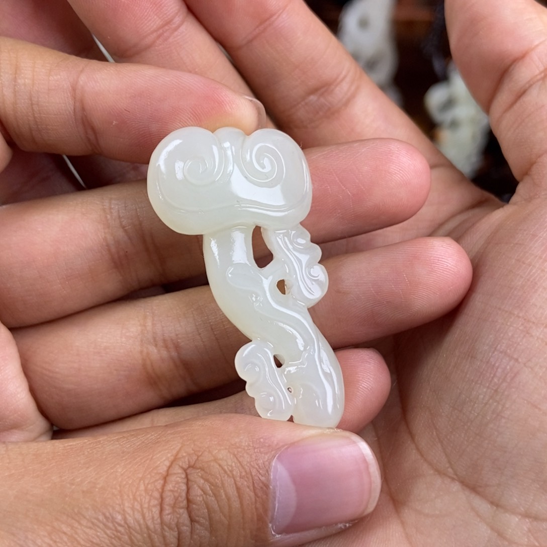 和田玉挂件未镶嵌