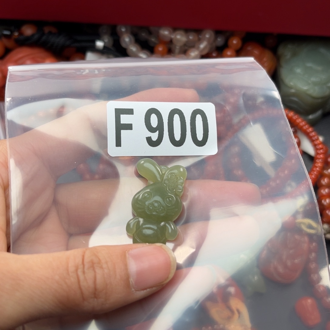 和田玉珠宝奇石未镶嵌皮**孩