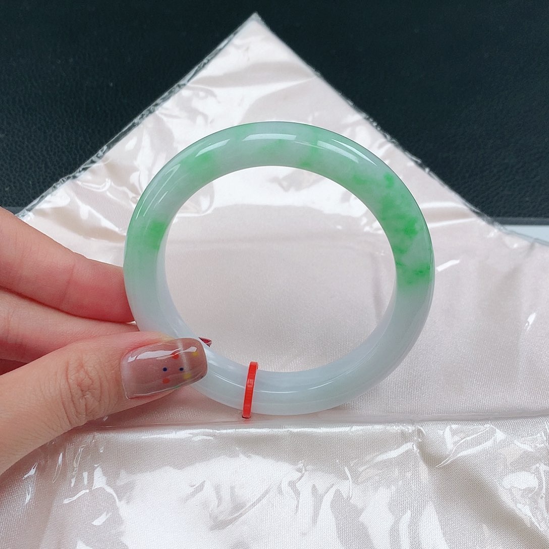 未镶嵌手镯翡翠10