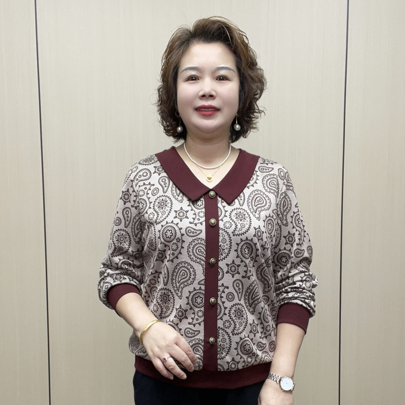 2025秋季显瘦长袖休闲百搭妈妈装中老年时尚减龄宽松气质女装洋气
