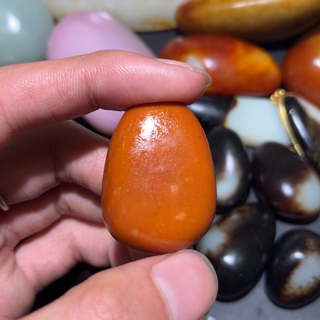 和田玉未镶嵌珠宝奇石