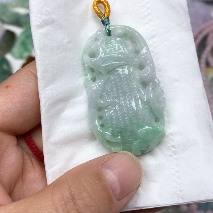 翡翠未镶嵌颈饰24号