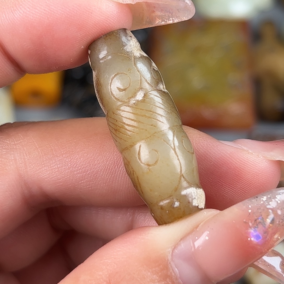 和田玉未镶嵌车挂