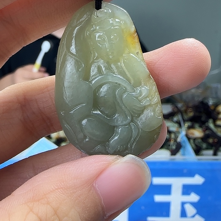 颈饰未镶嵌和田玉