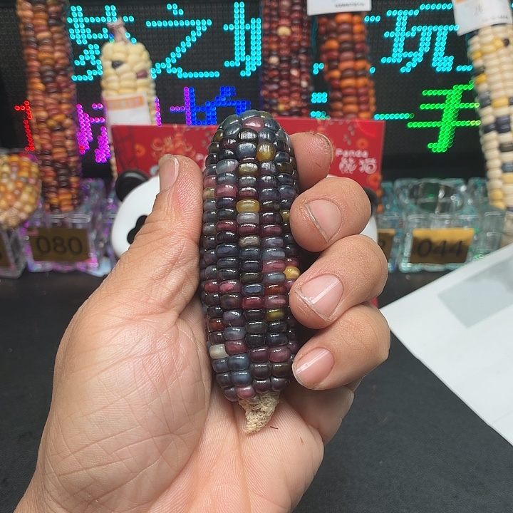 J***l吊坠柏香籽/百香籽