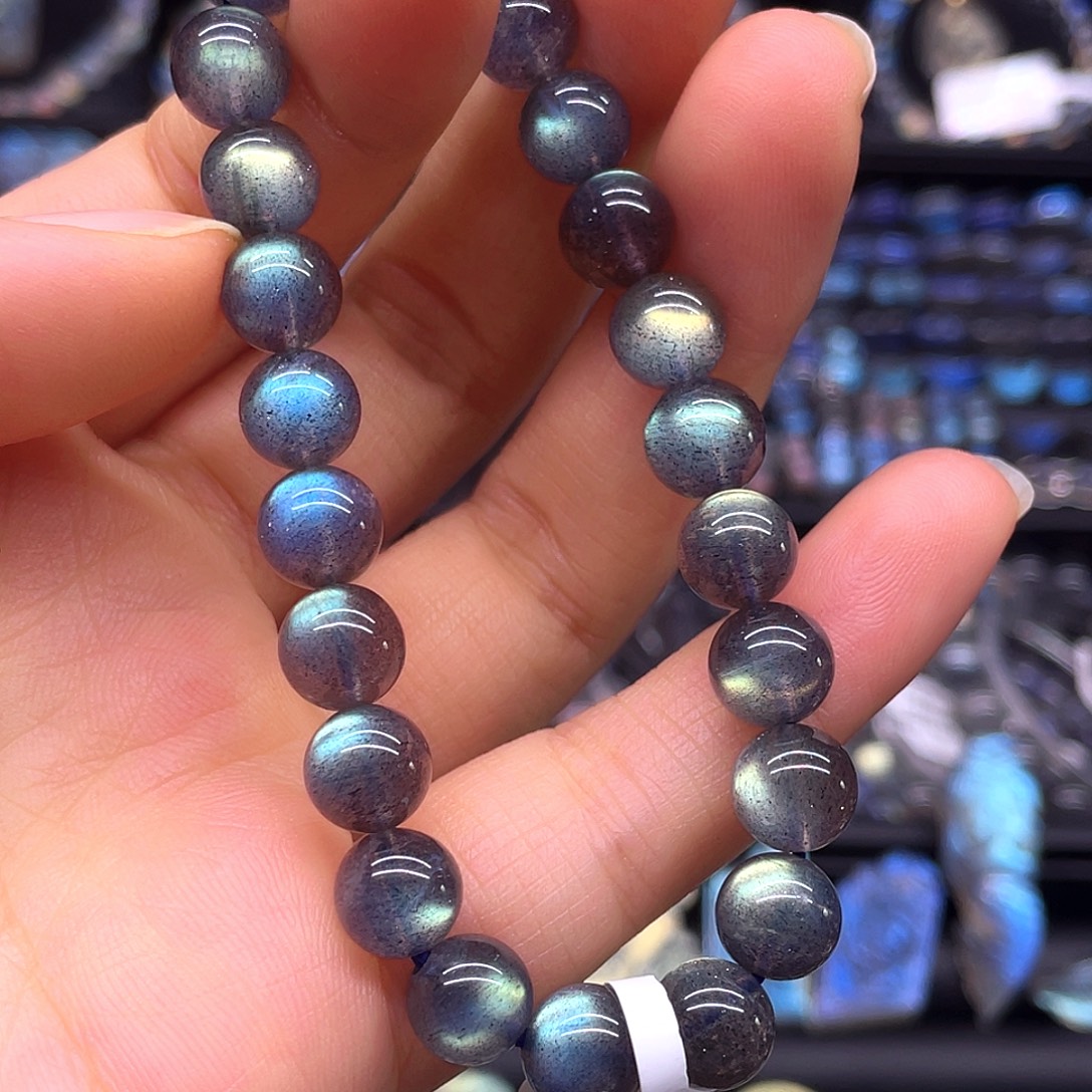 행***g长石手串未镶嵌8.2左右