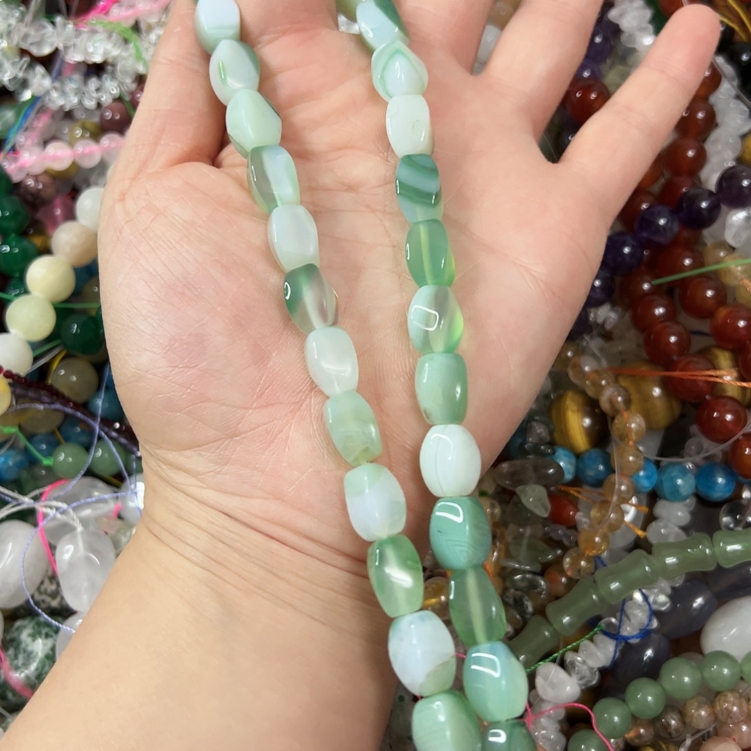 玛瑙/玉髓未镶嵌珠宝半成品卡8x11玛瑙扭扭珠一条