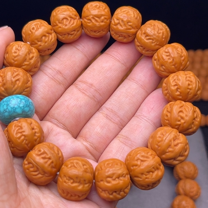 猴头核桃吊坠18麻花串绿