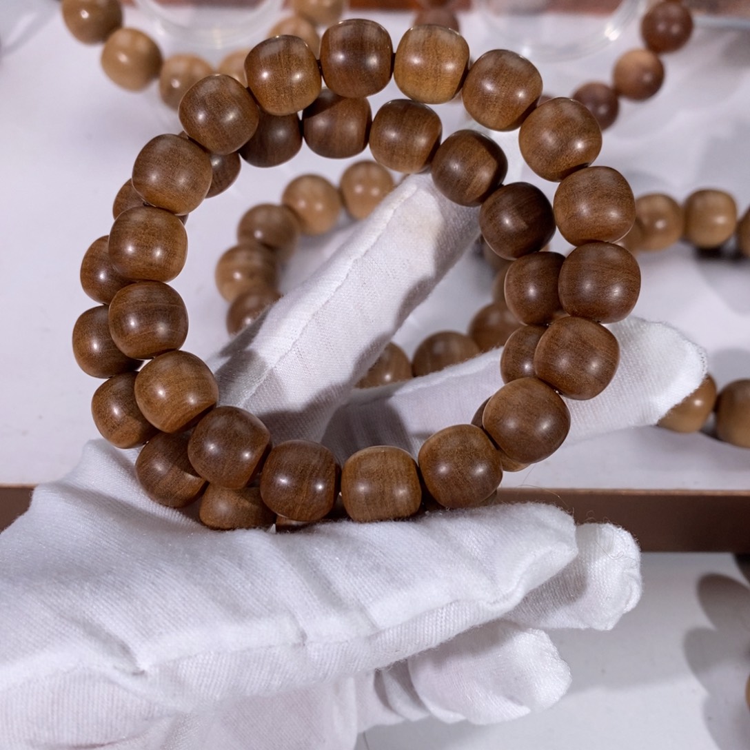 昆***森无事牌檀香木横纹黑肉老料11*12大福利活动