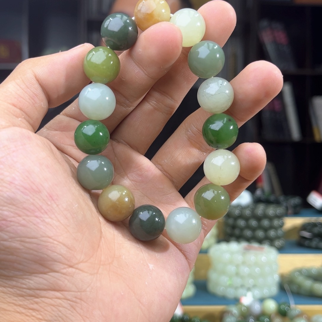 和田玉手串 未镶嵌?****叶纯天然和田玉多宝手串14