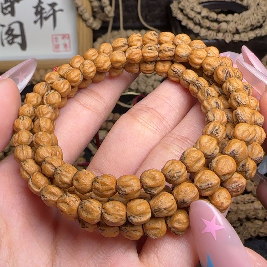 柏香籽/百香籽吊坠迪****子
