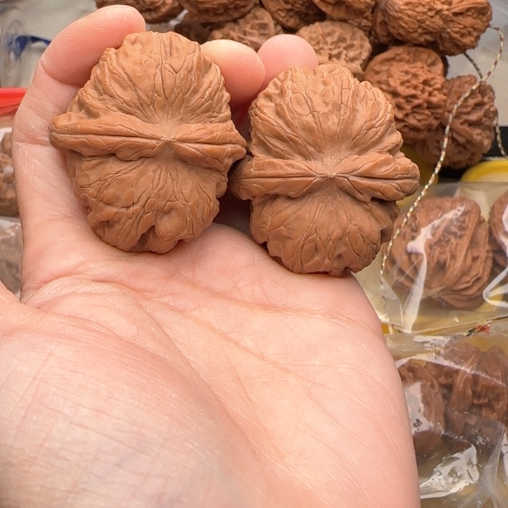 文玩核桃吊坠北****店元宝