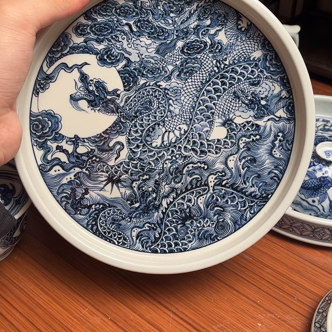 元青花重工龙纹壶承