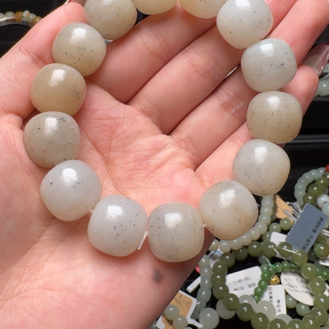 和田玉手串未镶嵌