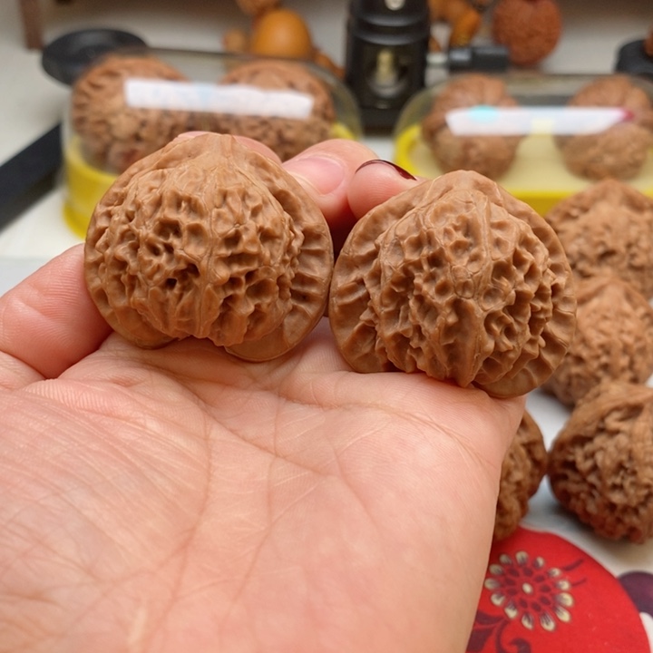 文玩核桃吊坠41宫灯