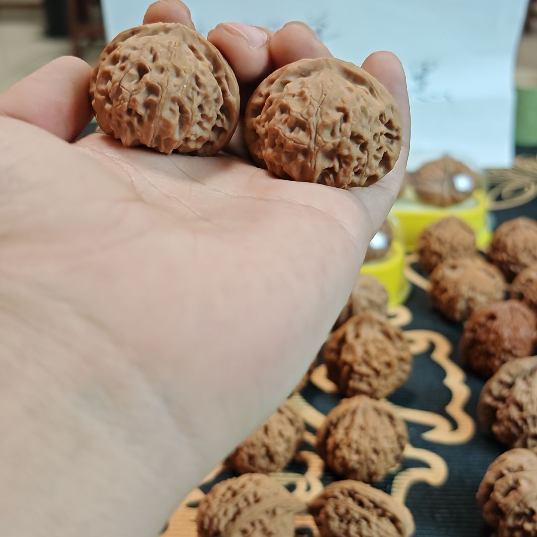 老***歪文玩核桃吊坠宫灯