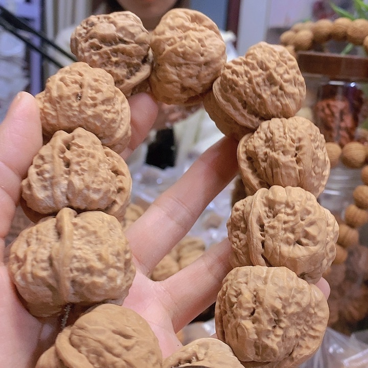 【闪购商品】文玩核桃把件蛤蟆手持黄