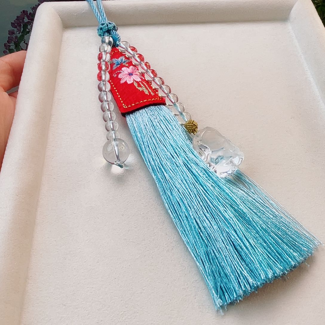 车挂未镶嵌水晶水晶