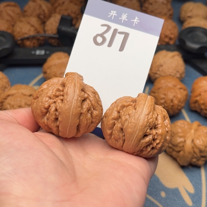文玩核桃吊坠霸王龙 44全品 317