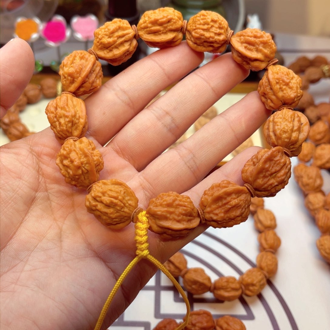 文玩核桃手串蛤蟆头