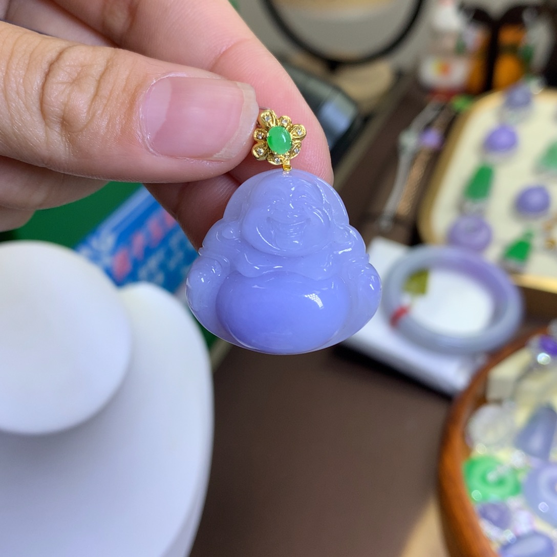 翡翠颈饰18K金镶嵌翡翠