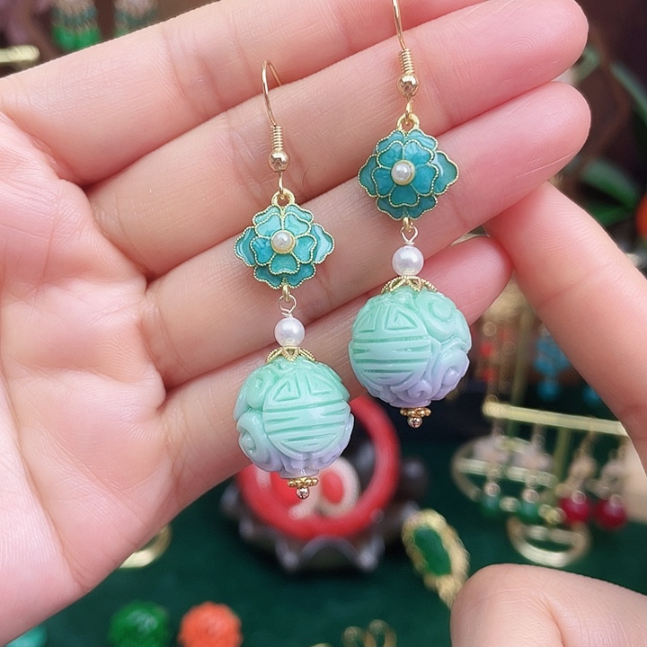 石英质玉耳钉合金