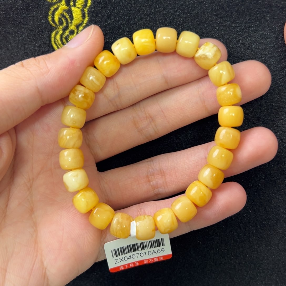 未镶嵌琥珀珠宝奇石