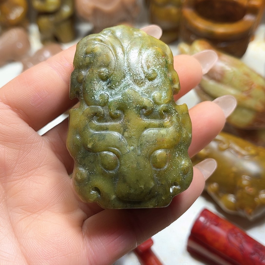 白玉菩提吊坠白玉菩提吊坠