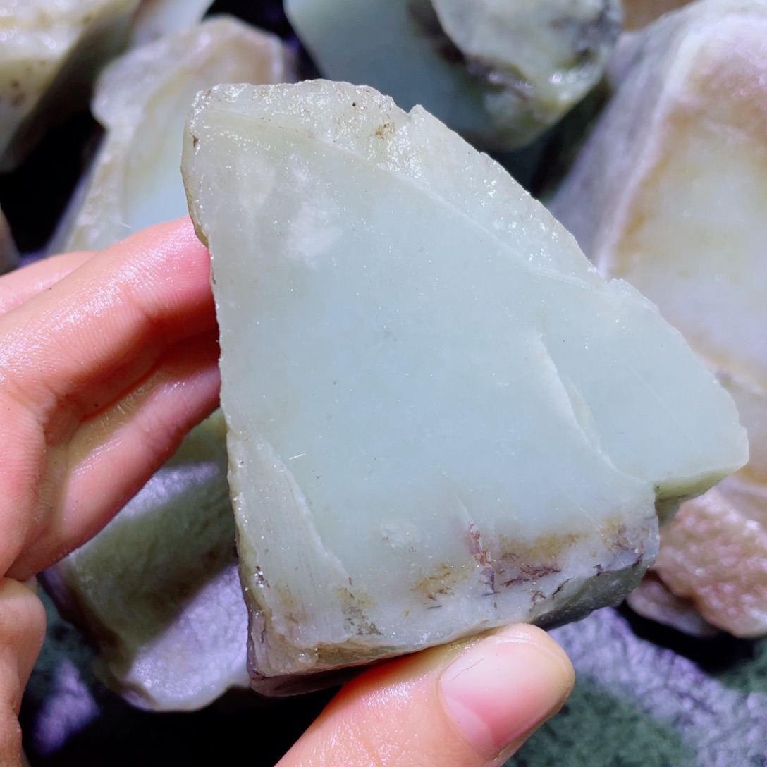 和田玉未镶嵌珠宝半成品