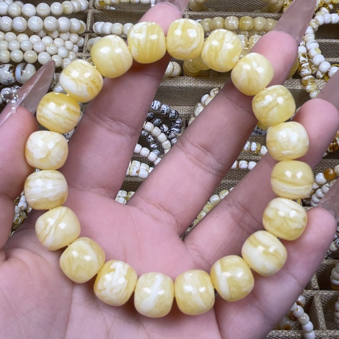 手绳琥珀未镶嵌11.5m