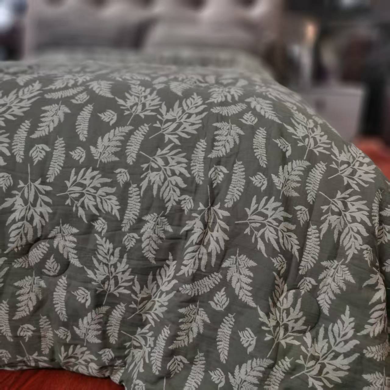 蕨影幽梦-双层纱亲肤柔软舒适高奢提花被