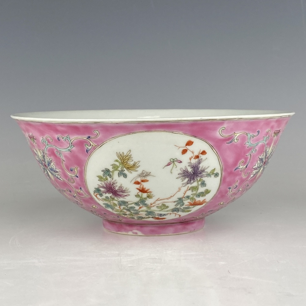 lot 11323 清光绪 粉彩开窗花卉纹碗