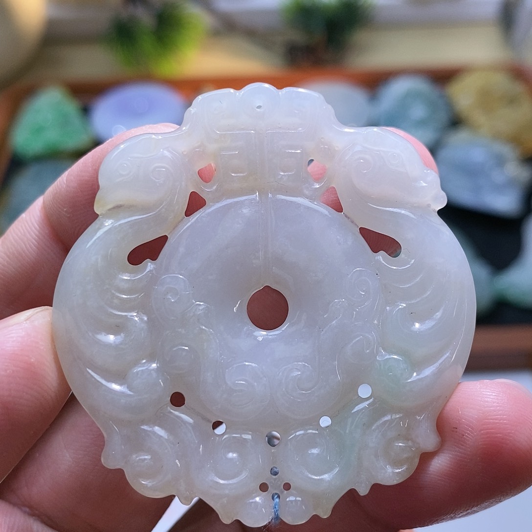 【闪购商品】翡翠颈饰未镶嵌11111111111111111