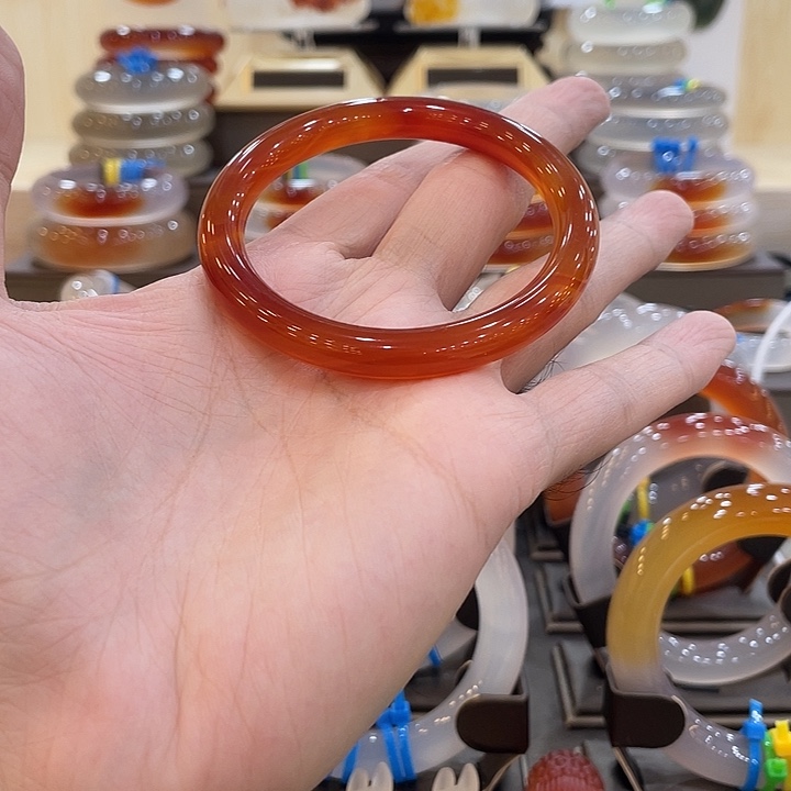 玛瑙/玉髓未镶嵌手镯