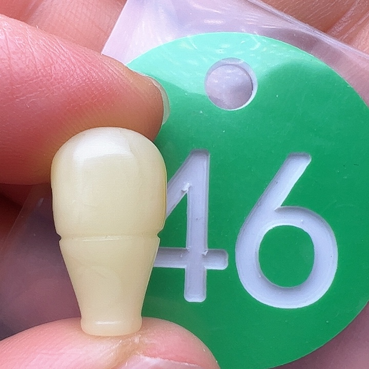 蜜蜡裸石未镶嵌9.7m m