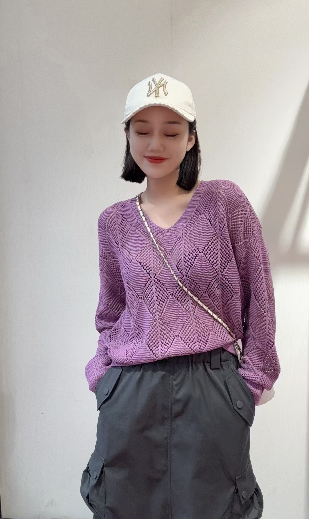 时尚针织衫宽松秋季长袖薄款V领镂空女百搭