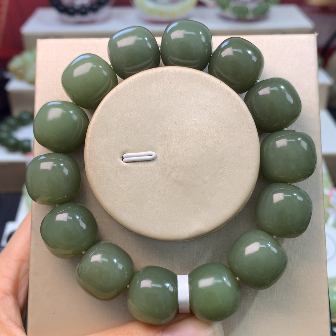 和田玉未镶嵌手链