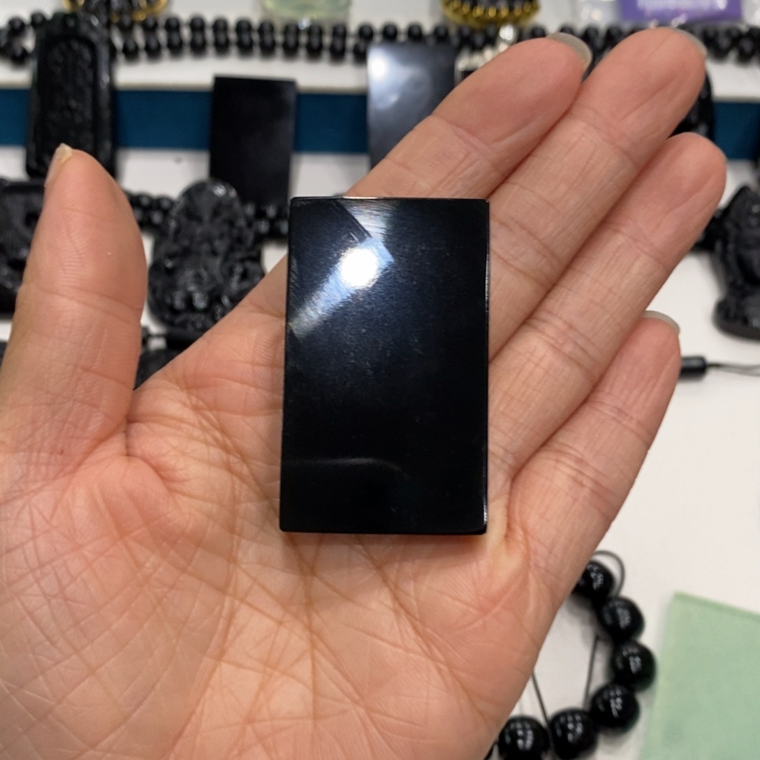 X***X蛇纹石玉未镶嵌吊坠吊坠