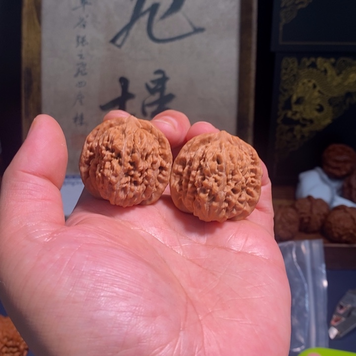 吊坠桃核闲****落拍5，120